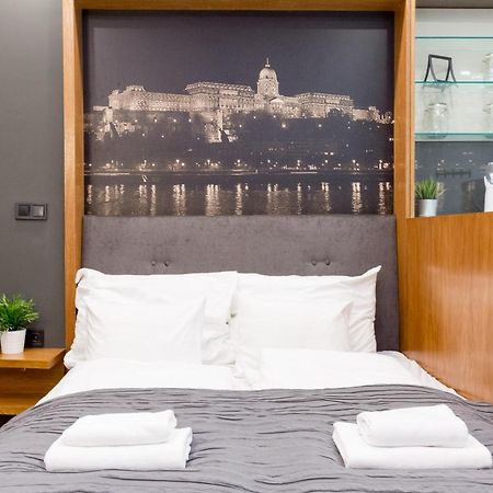 Retro Budapest Dream Suite Near The Danube Bagian luar foto