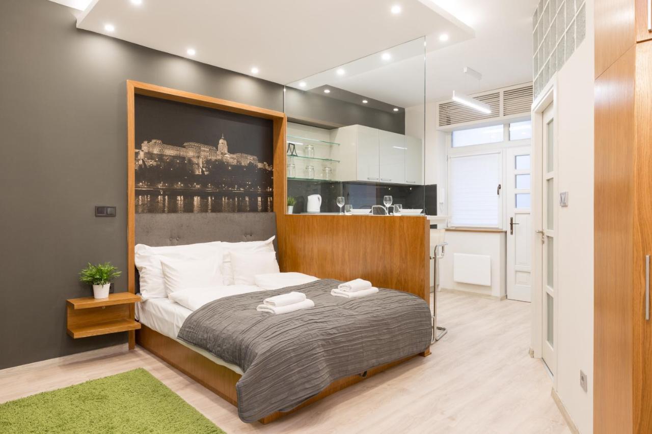 Retro Budapest Dream Suite Near The Danube Bagian luar foto