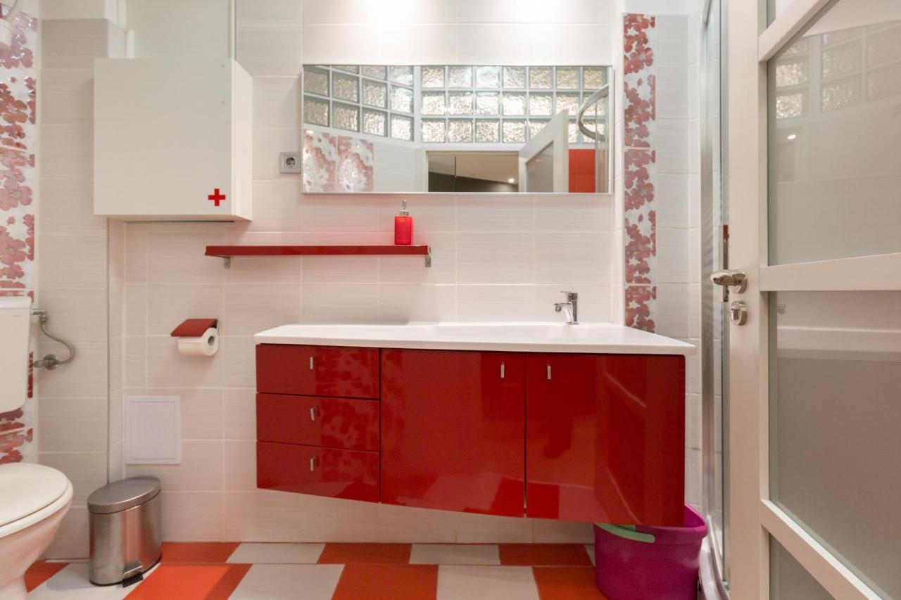 Retro Budapest Dream Suite Near The Danube Bagian luar foto